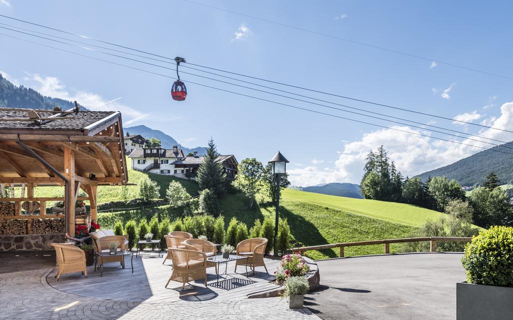 Rainell Dolomites Retreat Otel Urtijëi Dış mekan fotoğraf