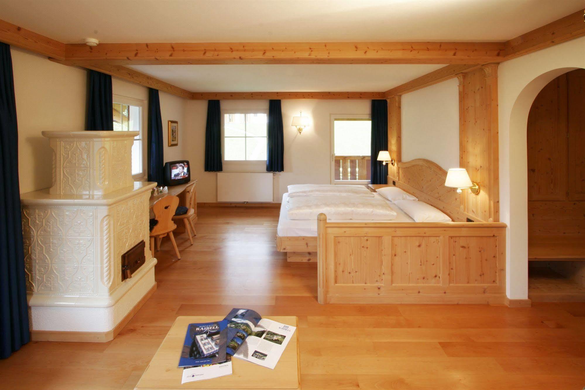 Rainell Dolomites Retreat Otel Urtijëi Dış mekan fotoğraf