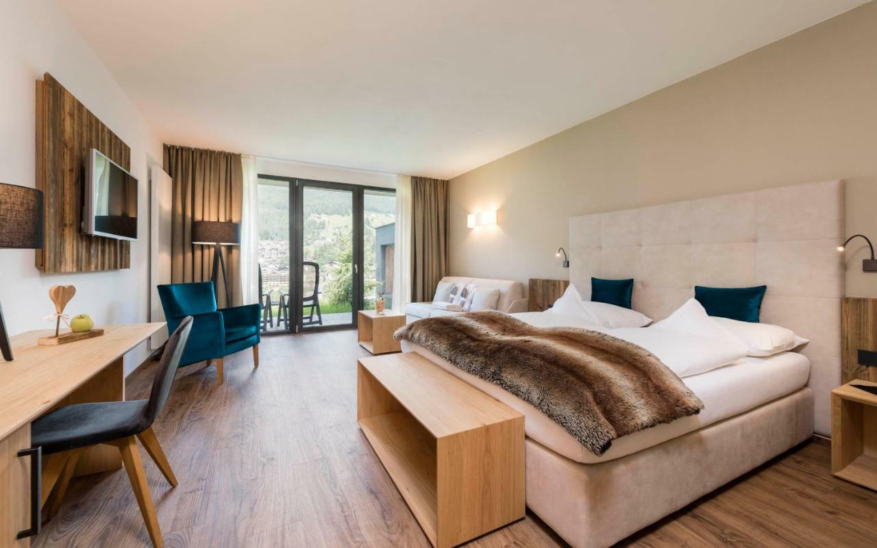 Rainell Dolomites Retreat Otel Urtijëi Oda fotoğraf